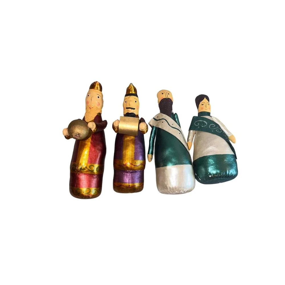 Vtg Folk Art Nativity Set 4 Piece Metallic Fabric‎ Mary Three Wise Men Figures